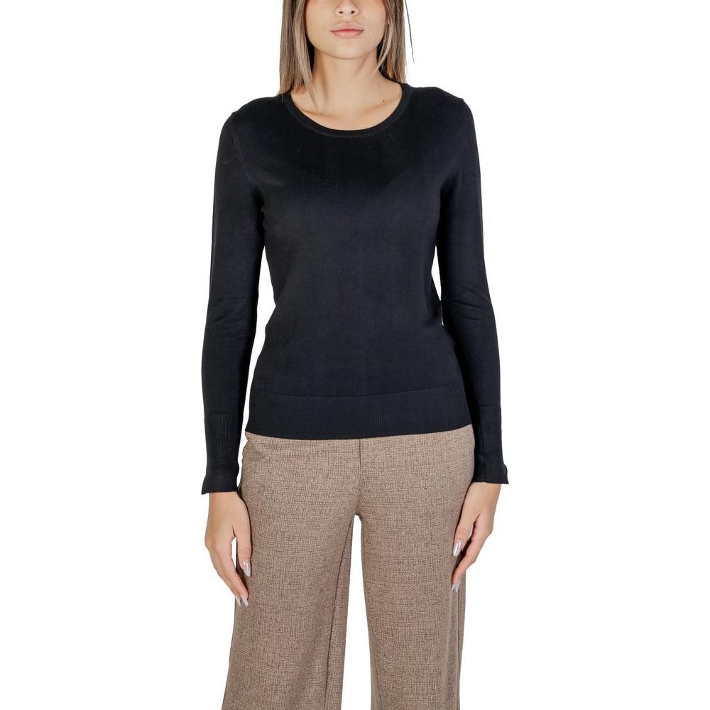 Street One black viscose women's knitwear top for fall/winter, featuring 75% viscose and 25% polyamide composition.