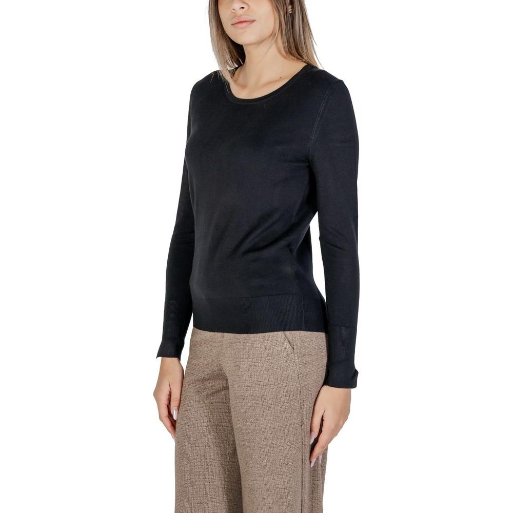 Street One black viscose women's knitwear top, part of Fall/Winter collection, 75% viscose and 25% polyamide composition.