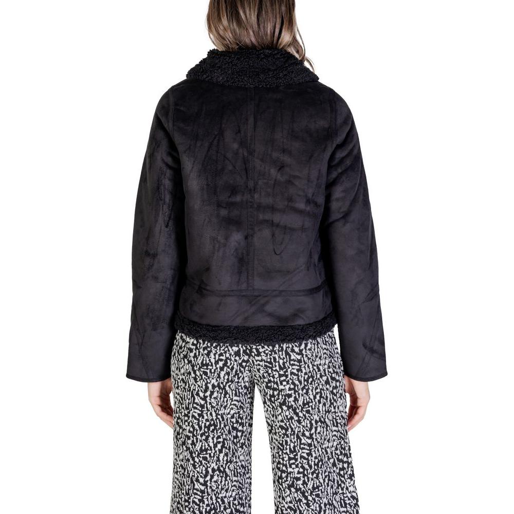 Street One women's black polyester jacket, fall/winter collection, back view showing texture and fit.