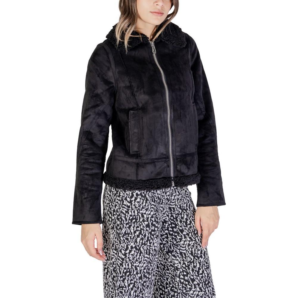 Street One women's black polyester jacket from the fall/winter collection, featuring a sleek design and comfortable fit.