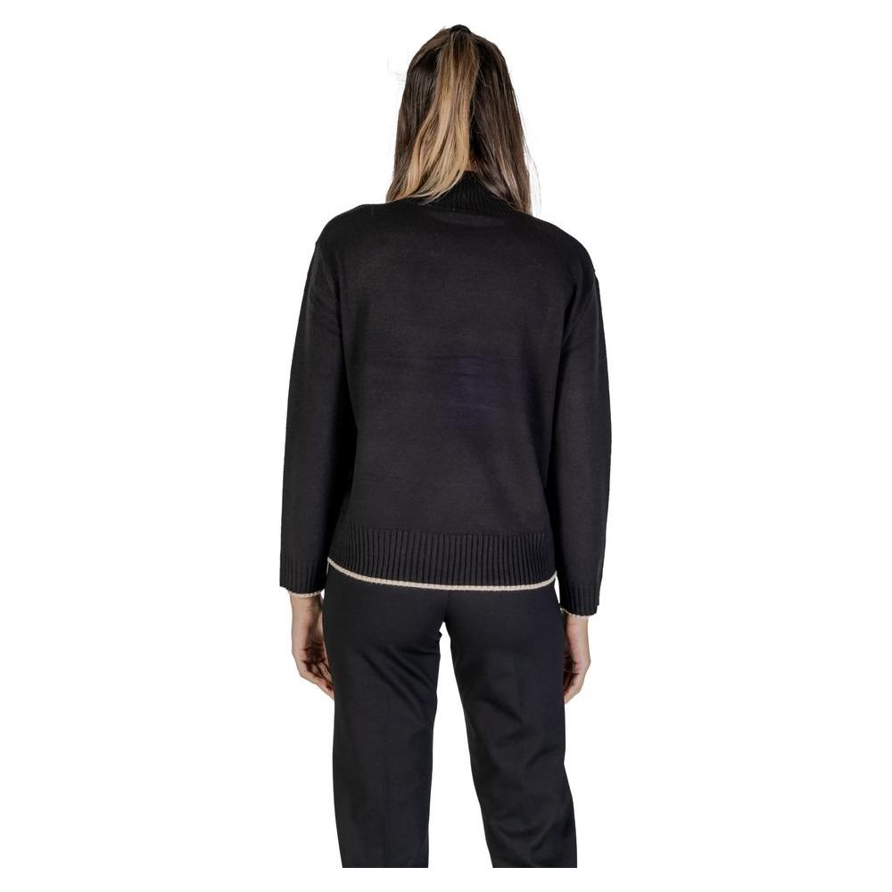 Back view of women's Street One black polyester sweater, fall/winter collection, elegant knitwear.