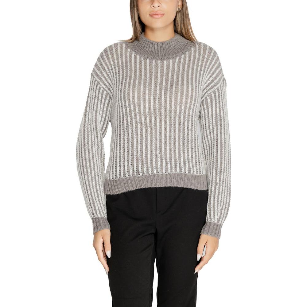 Jacqueline De Yong gray polyester sweater for women, fall/winter knitwear, 50% recycled polyester, chic striped design.
