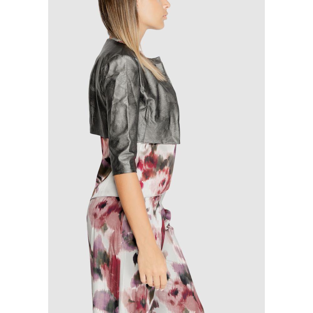 Rinascimento gray polyethylene women's shoulder cover from fall/winter collection, stylish and modern design.