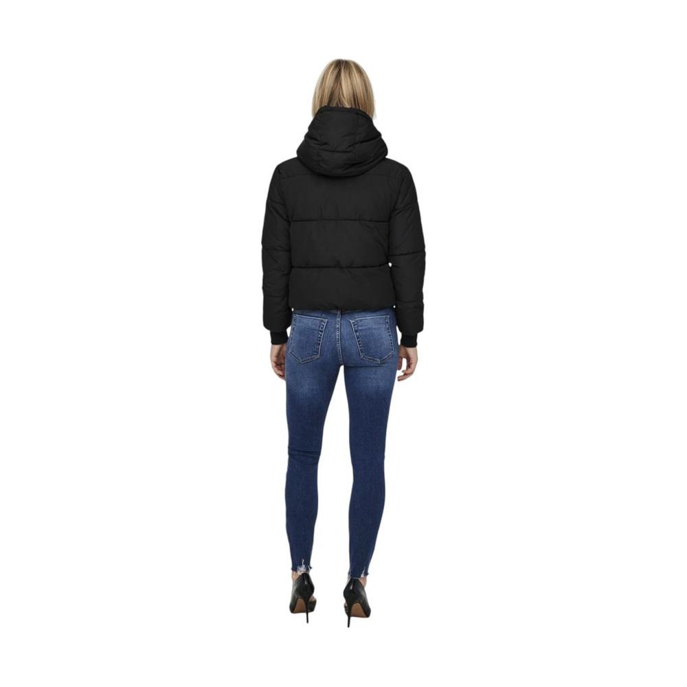Back view of woman wearing Jacqueline De Yong black polyester jacket, fall/winter collection, highlighting women's outerwear fashion.