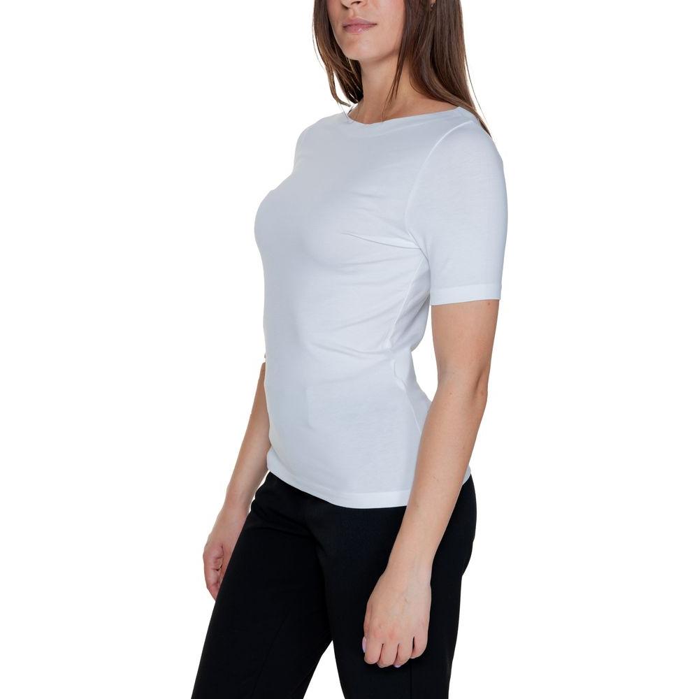 Woman wearing Vero Moda white viscose short-sleeve t-shirt, side view. Perfect for casual or sophisticated outfits, soft and comfortable fit.