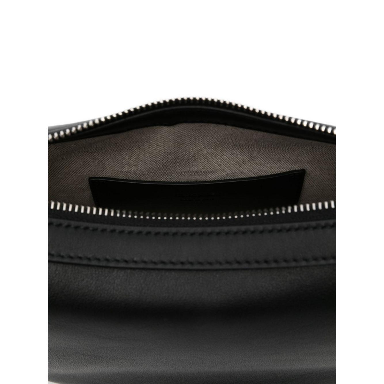 Front view with bag zipped and handles upright.