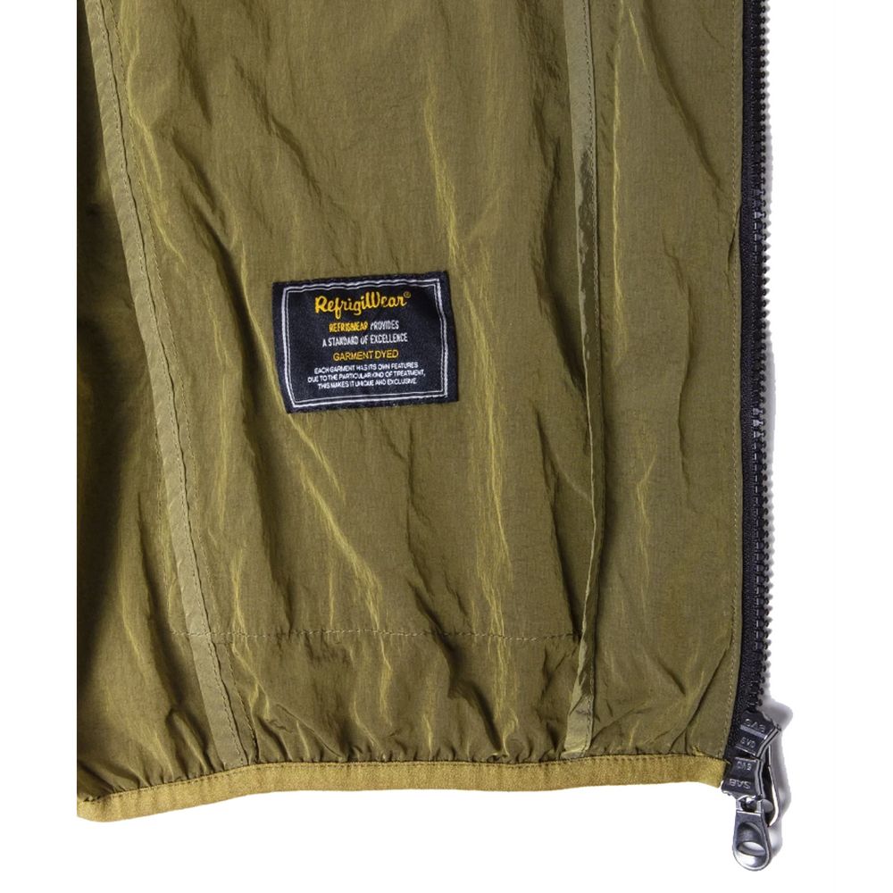 Front view with bag zipped and handles upright.