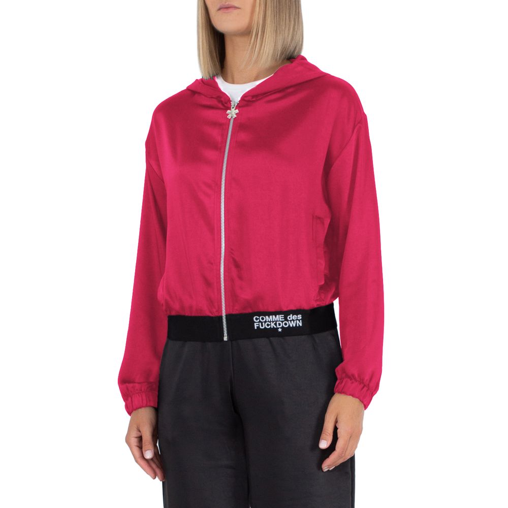 Front view with bag zipped and handles upright.