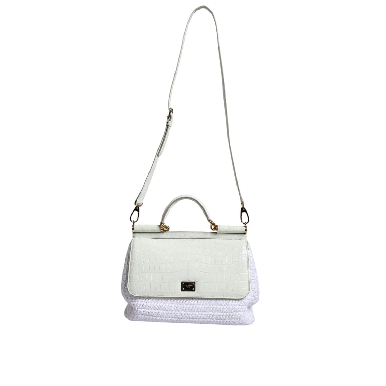 Front view with bag zipped and handles upright.