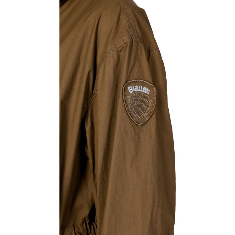 Front view with bag zipped and handles upright.