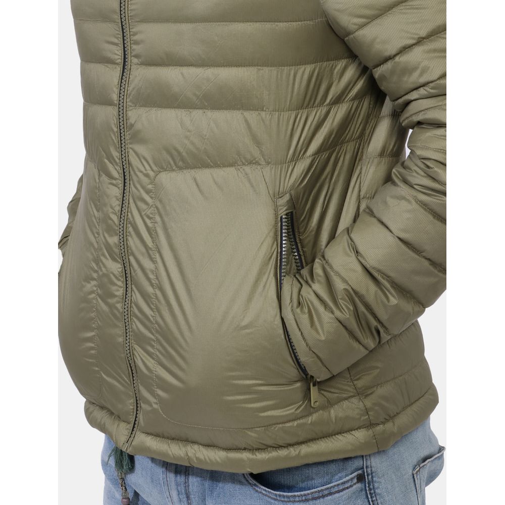 Front view with bag zipped and handles upright.