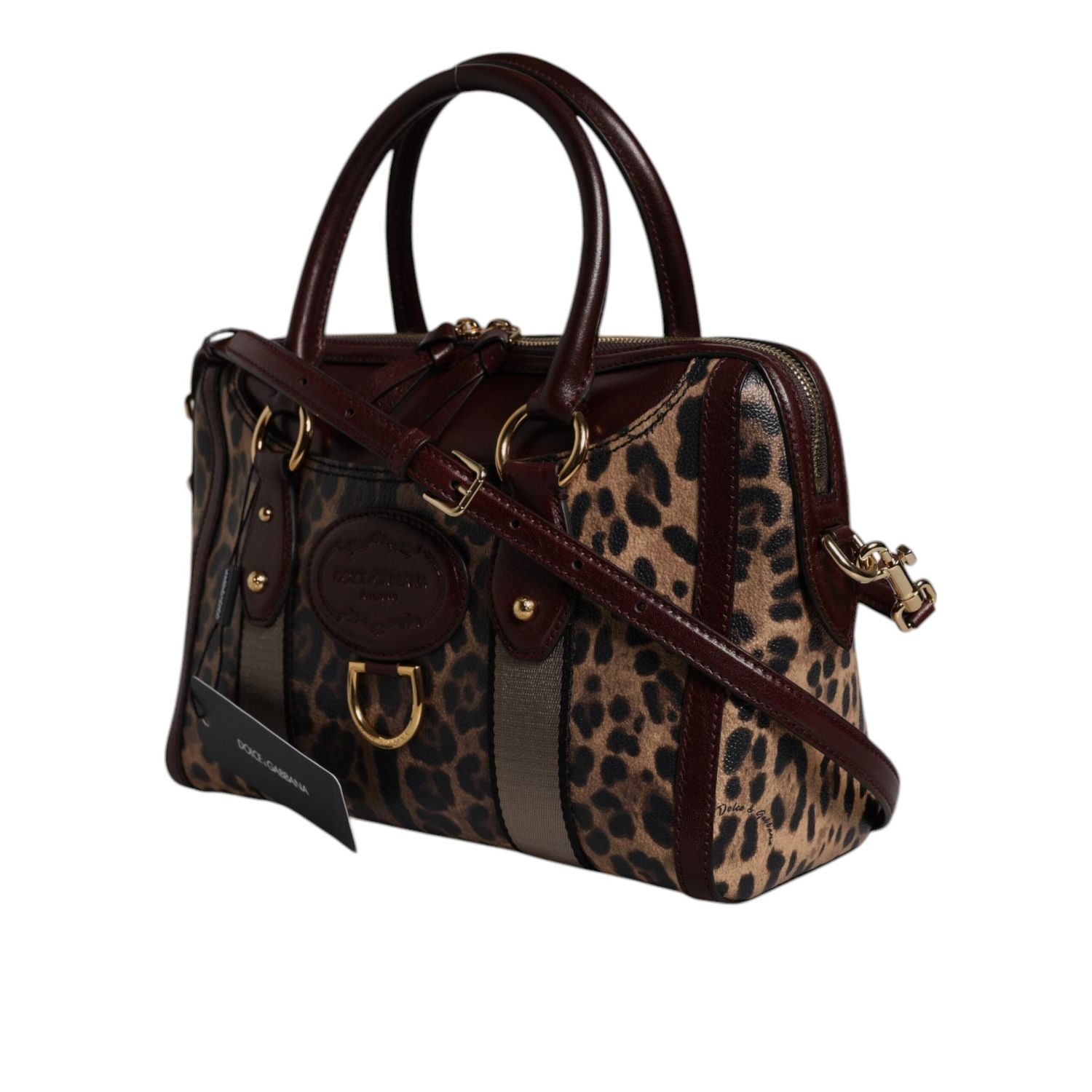 Front view with bag zipped and handles upright.