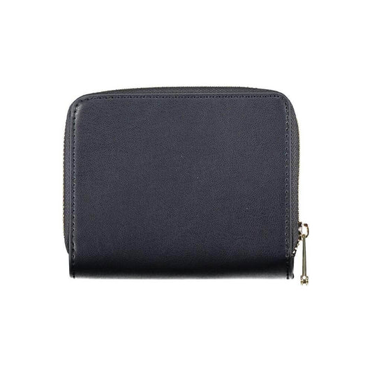 Tommy Hilfiger sleek blue wallet with zip closure, made from polyethylene. Features the iconic logo and spacious compartments.