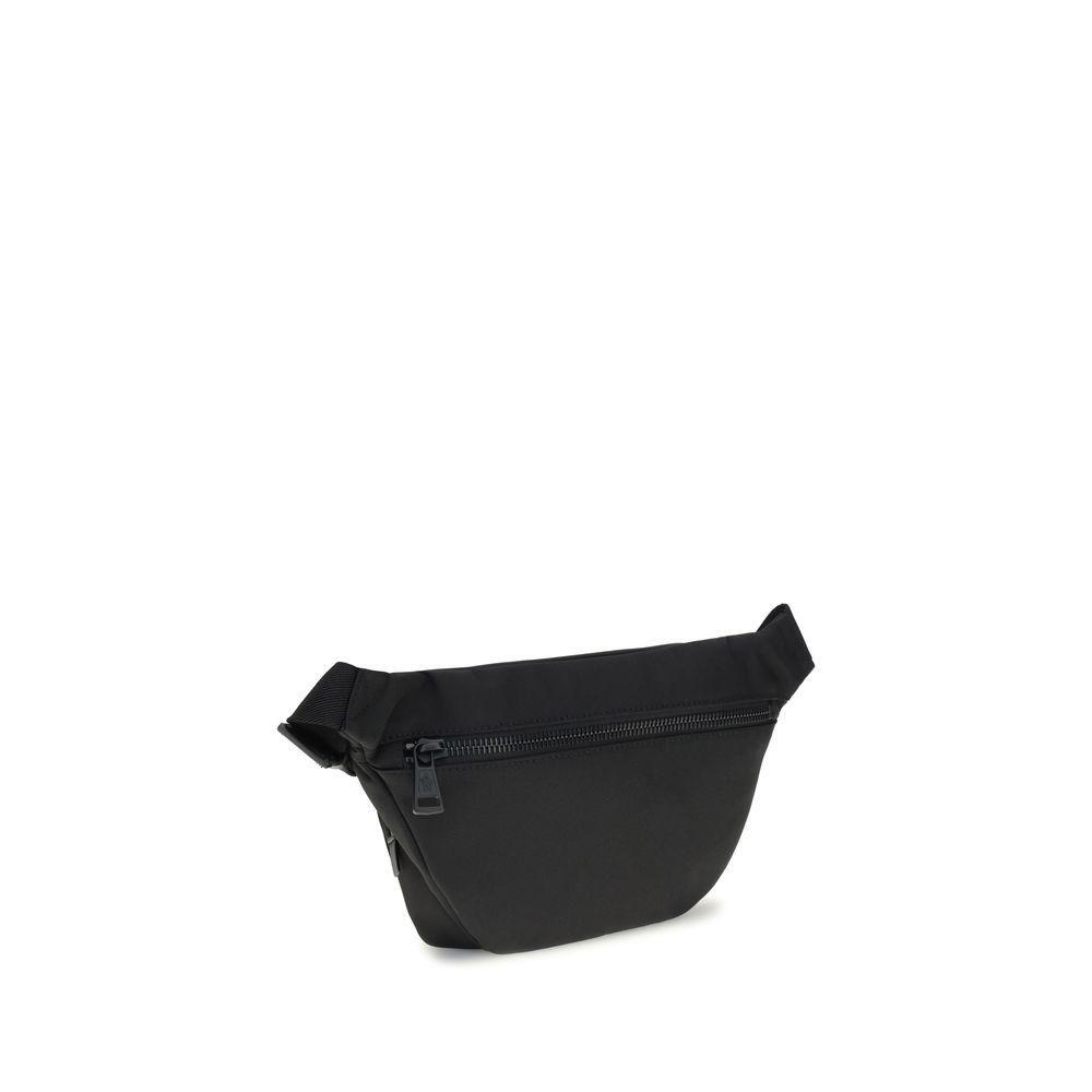 Front view with bag zipped and handles upright.