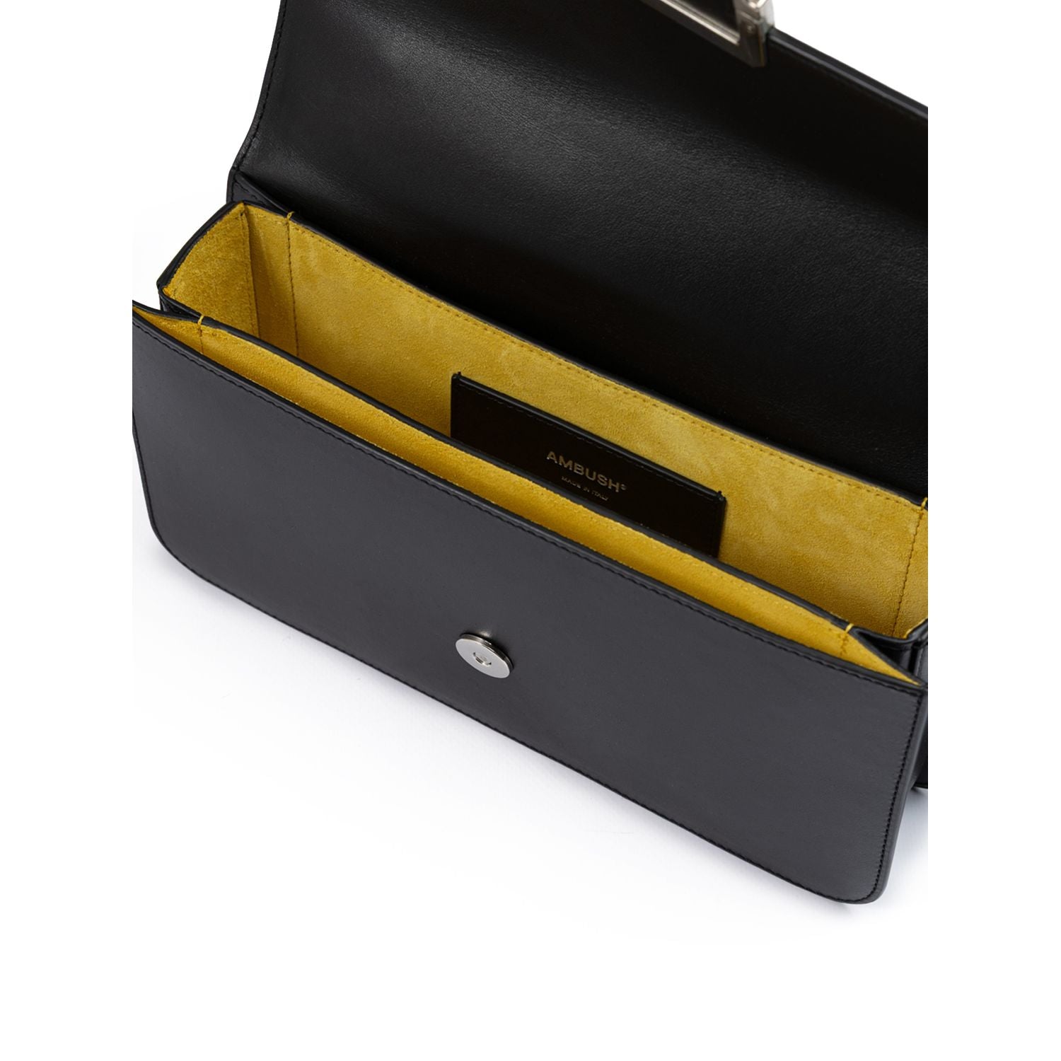 Front view with bag zipped and handles upright.