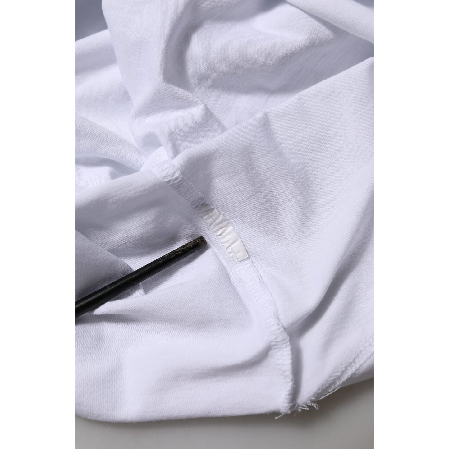 Dolce & Gabbana White Cotton V-Neck Short Sleeves T-Shirt