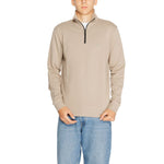 Hugo Boss Brown Cotton Sweatshirt for men from the Fall/Winter collection, made of 100% cotton, featuring a stylish casual design.