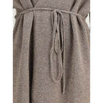 Lisa Yang Laurina Cardigan made of pure cashmere featuring robe closure with side tie and V-neck. AW25 collection for relaxed elegance.