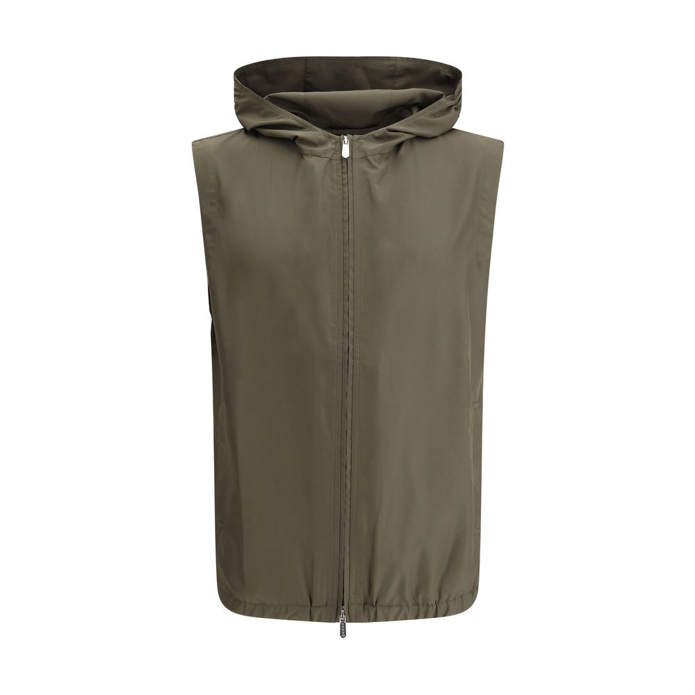 Front view with bag zipped and handles upright.