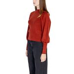 Vero Moda Red Viscose Sportswear featuring women's knitwear for fall/winter, made with 50% viscose, 28% polyester, 22% nylon.