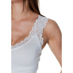 Vero Moda White Viscose Tank Top for women, part of the spring/summer collection, made of 95% viscose and 5% elastene.
