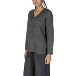 Vila Clothes Gray Marabou Sweater for women, perfect for fall/winter, made of 76% acrylic, 21% recycled polyester, 3% spandex.