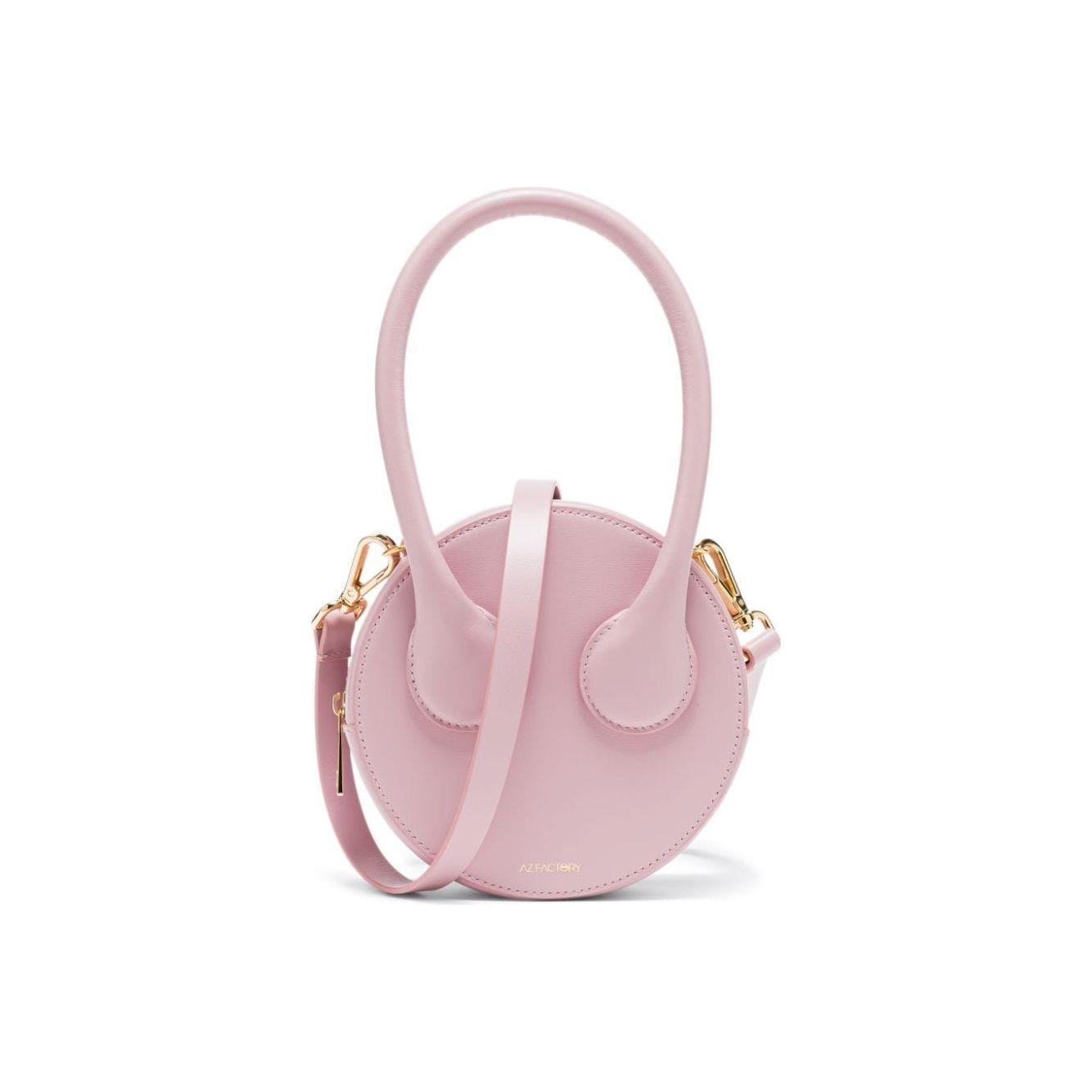 Front view with bag zipped and handles upright.